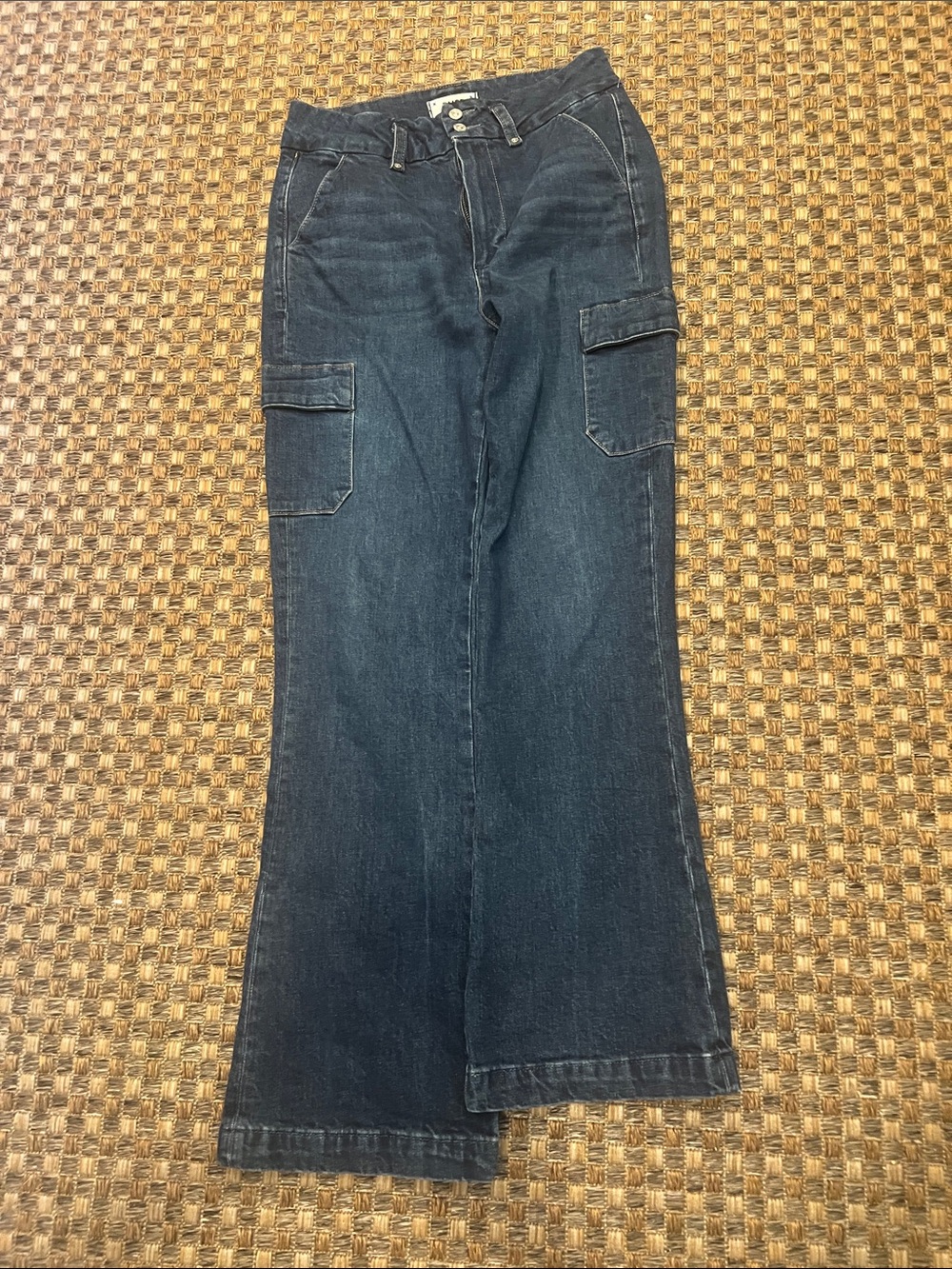 PAIGE Dark Blue Wide-Leg Cargo Jeans 30 new also a new style